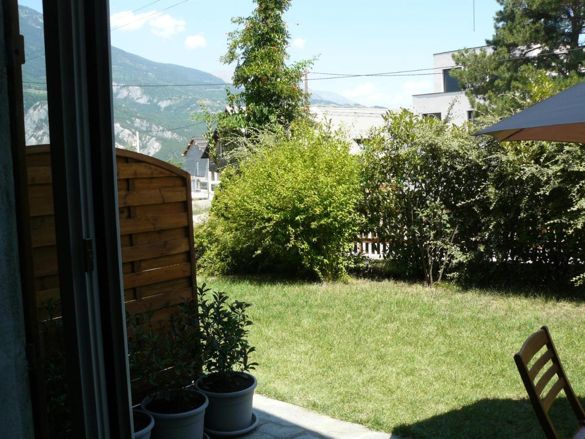 Studio Entre Savines Et Embrun Pres Du Lac De Serreponcon Crots Ngoại thất bức ảnh